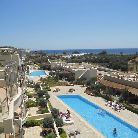 Lagada Resort Makrýgialos エクステリア 写真