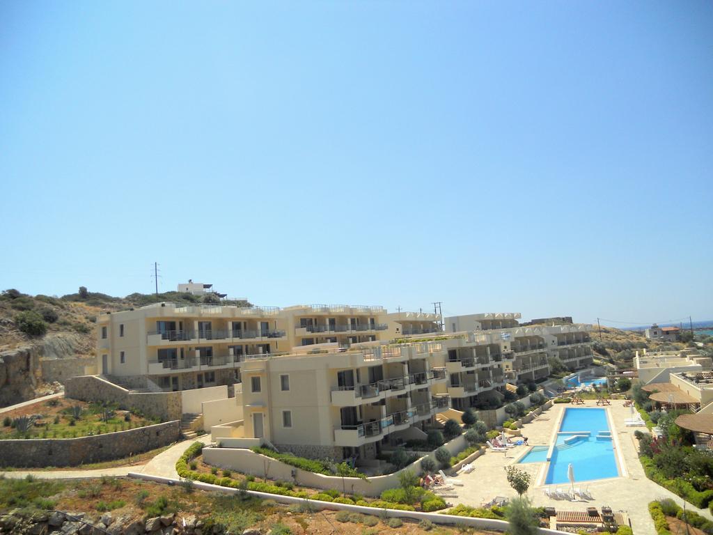 Lagada Resort Makrýgialos エクステリア 写真