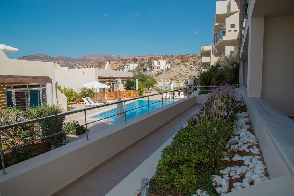 Lagada Resort Makrýgialos エクステリア 写真