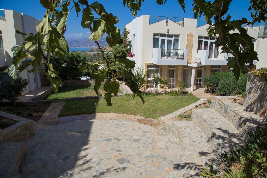 Lagada Resort Makrýgialos エクステリア 写真